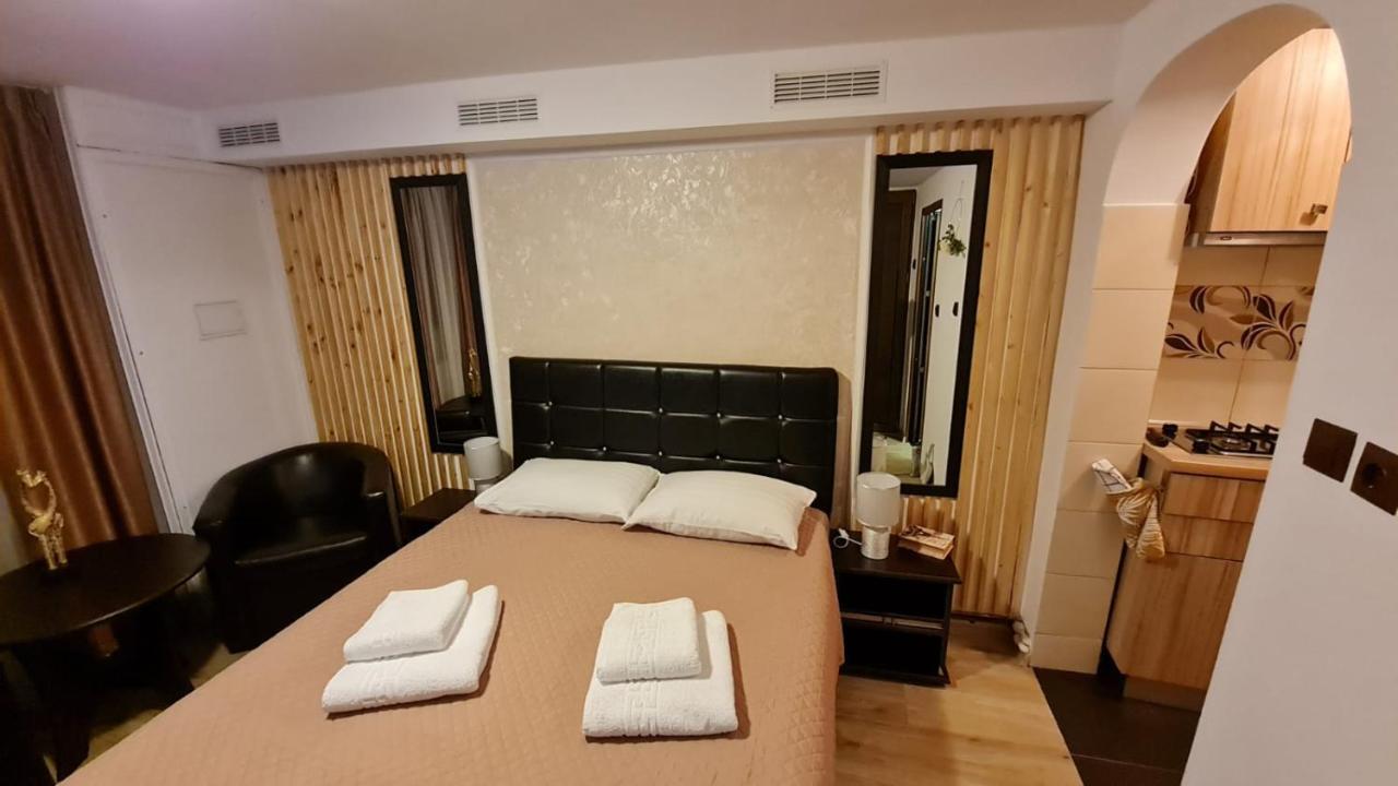Cozy House With Nice Garden In Heart Of City Center Vila Cluj-Napoca Exterior foto